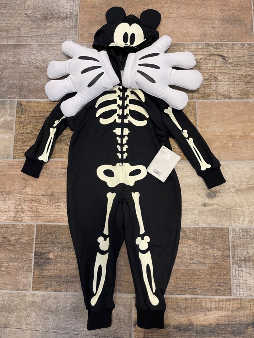 NWT Disney Store Mickey Mouse Skeleton Costume Mickey Hands 3T Glow in the Dark